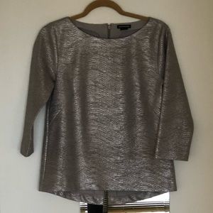 Women’s metallic silver top